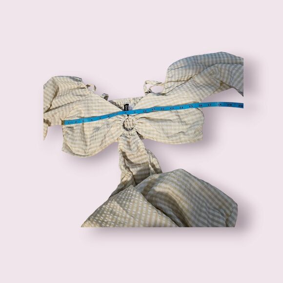 H&M Divided Medium Cutout Long Sleeve Dress - Picture 7 of 9